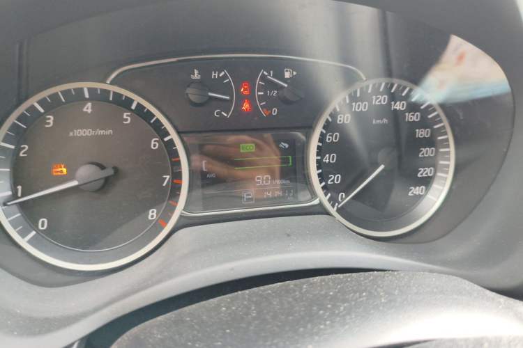Used Nissan Sylphy 2019 1.6XV CVT Smart Connect Luxury Edition China VI Standard Instrument Cluster