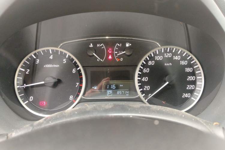 Used Nissan Sylphy 2019 1.6XV CVT Smart Connect Luxury Edition China VI Standard Instrument Cluster