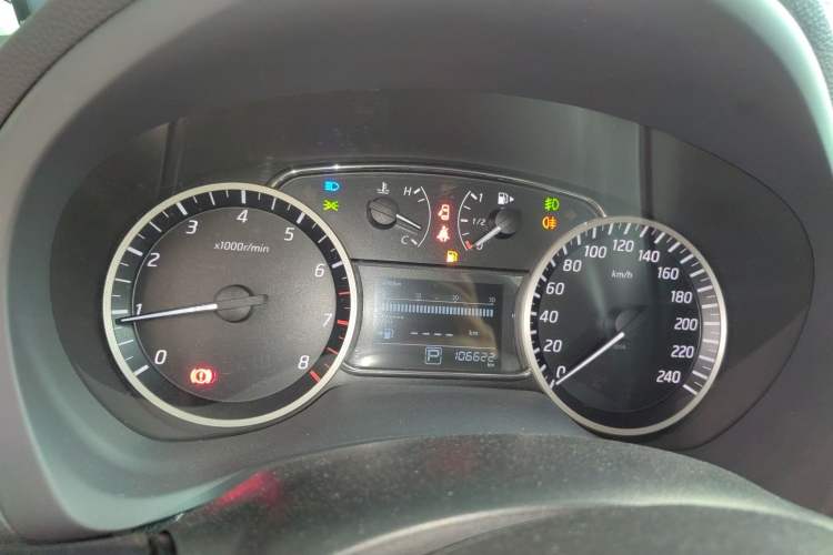 Used Nissan Sylphy 2019 1.6XV CVT Smart Connect Luxury Edition China VI Standard Instrument Cluster