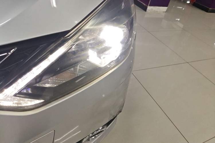 Used Nissan Sylphy 2019 1.6XV CVT Smart Connect Luxury Edition China VI Standard Left Front Headlight