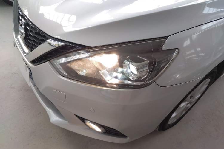 Used Nissan Sylphy 2019 1.6XV CVT Smart Connect Luxury Edition China VI Standard Left Front Headlight