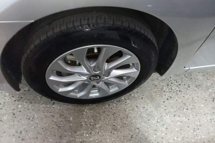 Used Nissan Sylphy 2019 1.6XV CVT Smart Connect Luxury Edition China VI Standard Left Front Wheel Hub
