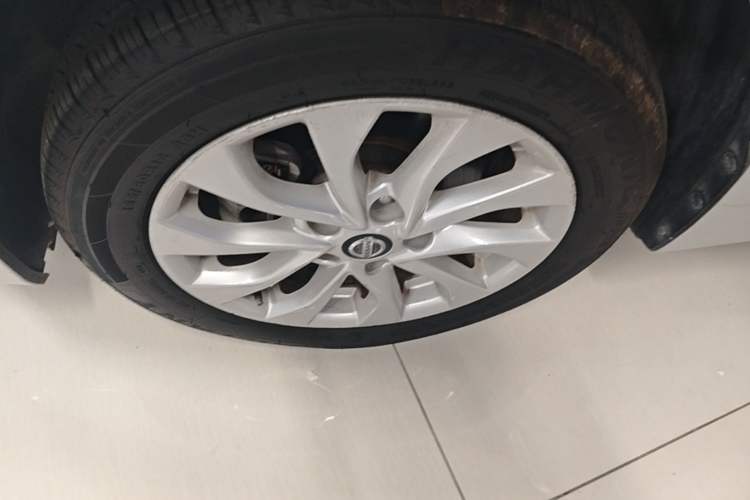 Used Nissan Sylphy 2019 1.6XV CVT Smart Connect Luxury Edition China VI Standard Left Front Wheel Hub