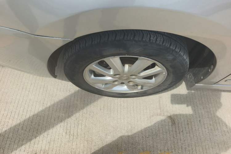 Used Nissan Sylphy 2019 Classic 1.6XE+ CVT SmartConnect Leading Edition Left Front Wheel Hub