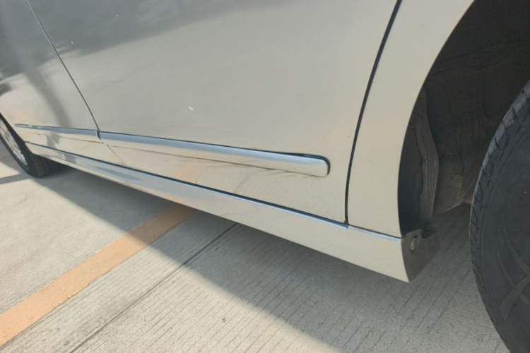Used Nissan Sylphy 2019 Classic 1.6XE+ CVT SmartConnect Leading Edition Left Side Sill