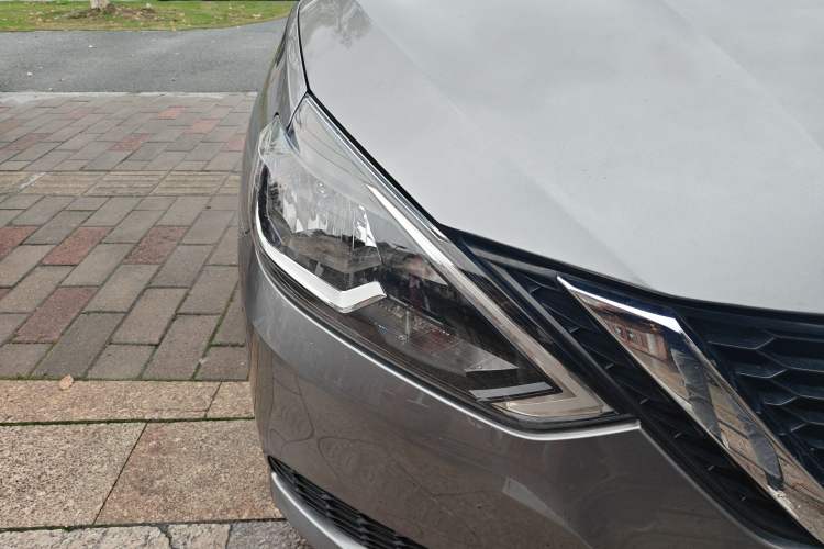 Used Nissan Sylphy 2019 Classic 1.6XE CVT Comfort Edition Right Front Headlight
