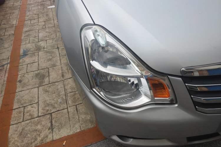 Used Nissan Sylphy 2019 Classic 1.6XE+ CVT SmartConnect Leading Edition Right Front Headlight