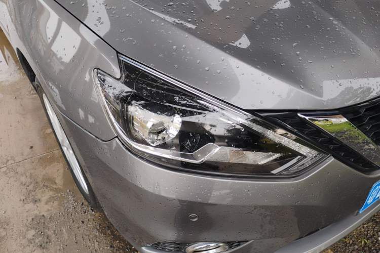Used Nissan Sylphy 2019 1.6XV CVT Smart Connect Luxury Edition China VI Standard Right Front Headlight