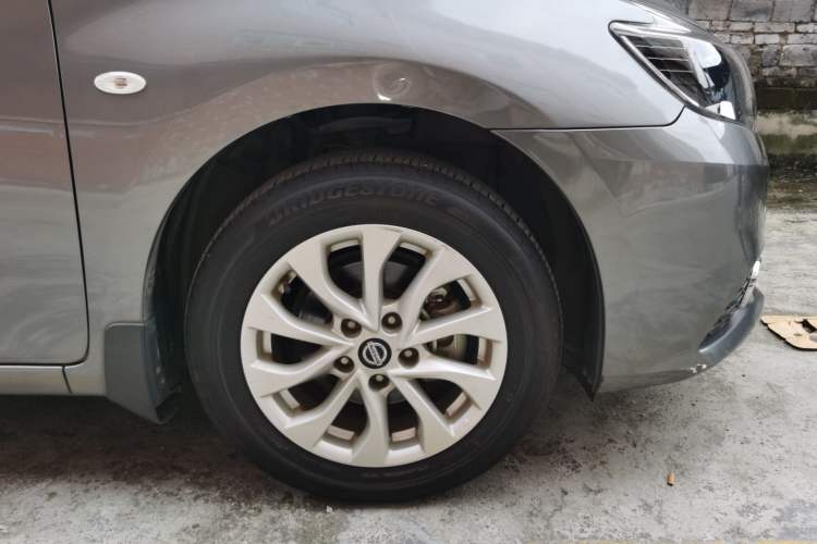 Used Nissan Sylphy 2019 Classic 1.6XL CVT Luxury Edition Right Front Wheel Hub