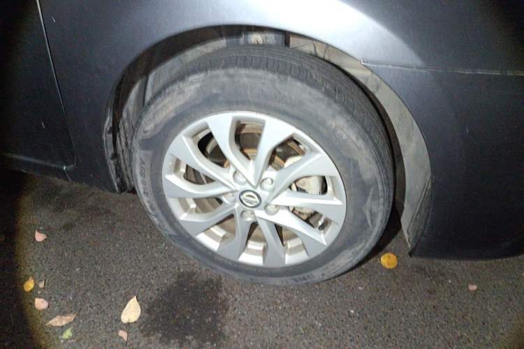 Used Nissan Sylphy 2019 Classic 1.6XE CVT Comfort Edition Right Front Wheel Hub