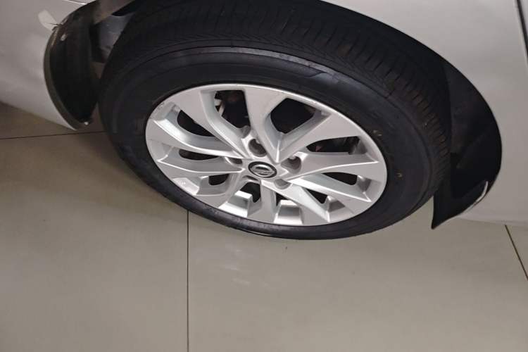 Used Nissan Sylphy 2019 1.6XV CVT Smart Connect Luxury Edition China VI Standard Right Rear Wheel Hub