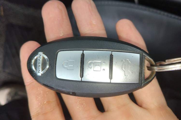 Used Nissan Sylphy 2019 1.6XV CVT Smart Connect Luxury Edition China VI Standard Vehicle Key