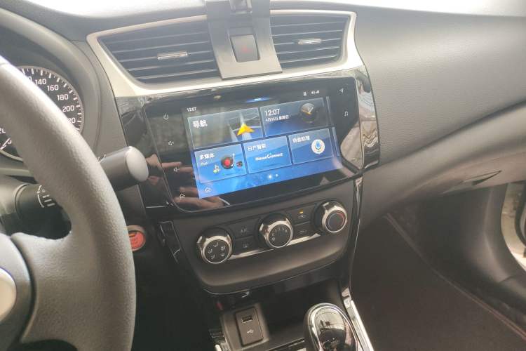 Used Nissan Sylphy 2019 1.6XV CVT Smart Connect Luxury Edition China VI Standard Audio And AC Panel