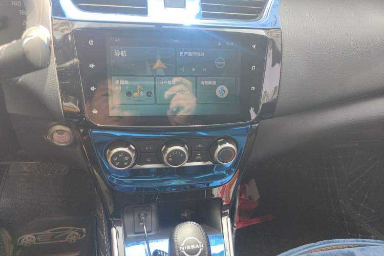 Used Nissan Sylphy 2019 1.6XV CVT Smart Connect Luxury Edition China V Standard Audio And AC Panel