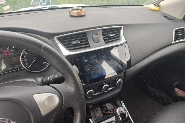 Used Nissan Sylphy 2019 Classic 1.6XL CVT Luxury Edition Audio And AC Panel