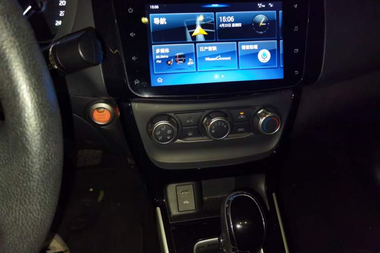 Used Nissan Sylphy 2019 1.6XV CVT Smart Connect Luxury Edition China VI Standard Audio And AC Panel