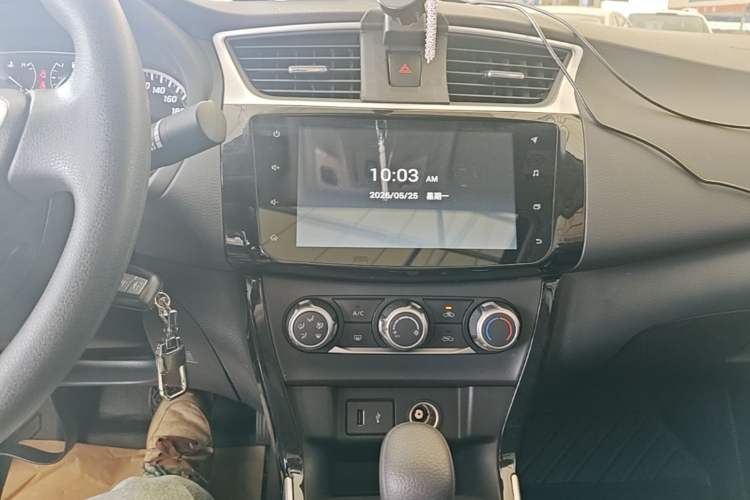 Used Nissan Sylphy 2019 Classic 1.6XL CVT Luxury Edition Audio And AC Panel