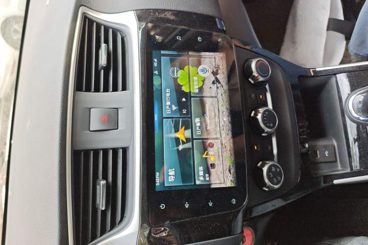 Used Nissan Sylphy 2019 1.6XV CVT Smart Connect Luxury Edition China VI Standard Audio And AC Panel