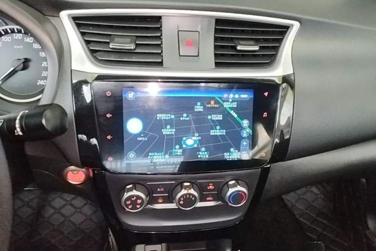 Used Nissan Sylphy 2019 1.6XV CVT Smart Connect Luxury Edition China V Standard Audio And AC Panel