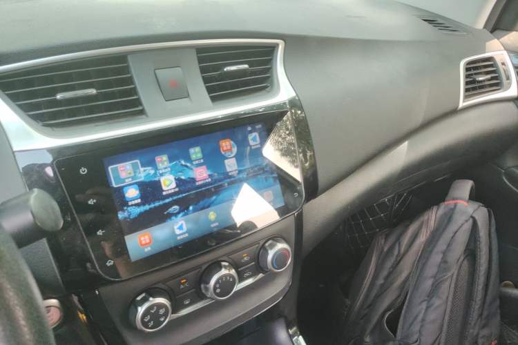 Used Nissan Sylphy 2019 1.6XV CVT Smart Connect Luxury Edition China VI Standard Audio And AC Panel