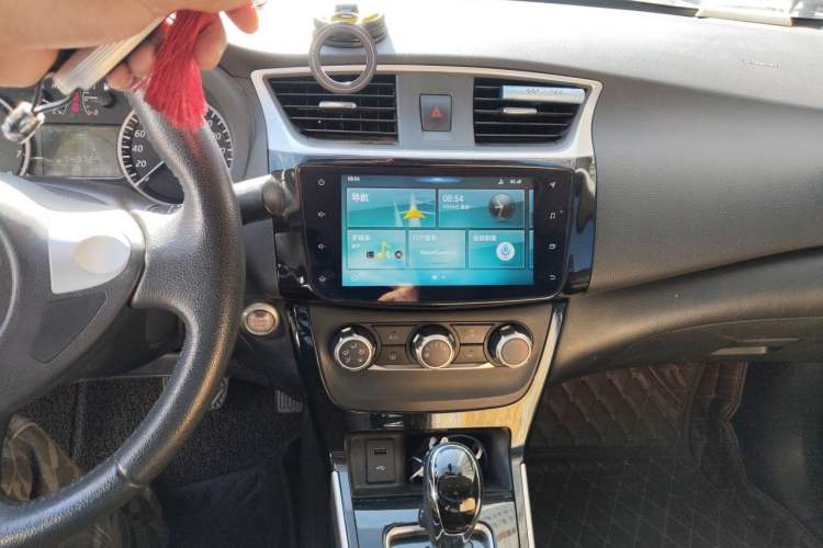 Used Nissan Sylphy 2019 1.6XV CVT Smart Connect Luxury Edition China VI Standard Audio And AC Panel