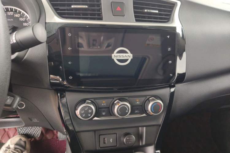 Used Nissan Sylphy 2019 Classic 1.6XL CVT Luxury Edition Audio And AC Panel