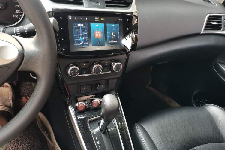 Used Nissan Sylphy 2019 1.6XV CVT Smart Connect Luxury Edition China V Standard Audio And AC Panel
