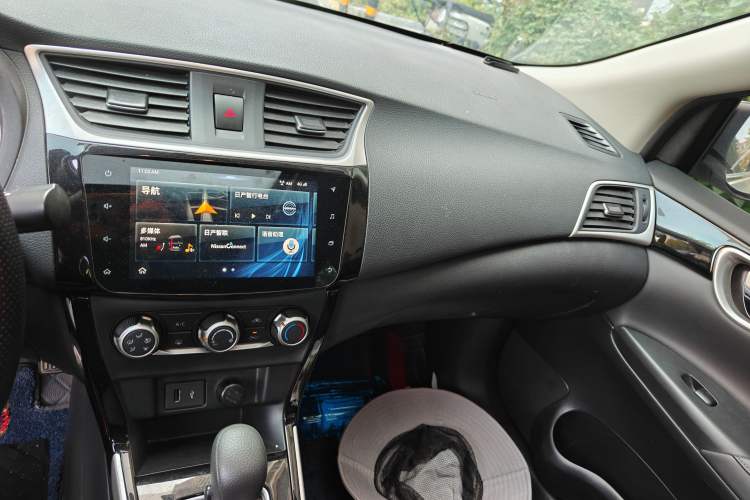 Used Nissan Sylphy 2019 Classic 1.6XL CVT Luxury Edition Audio And AC Panel