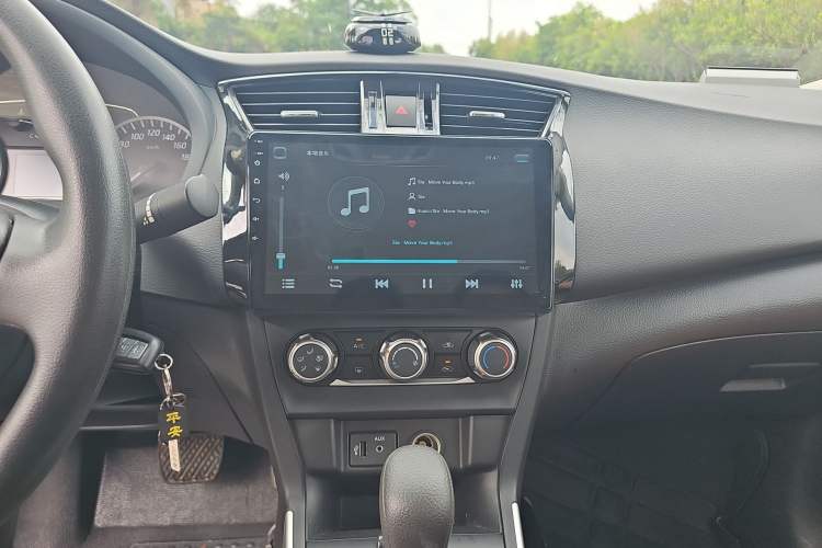 Used Nissan Sylphy 2019 1.6XE CVT Comfort Edition China VI Standard Audio And AC Panel