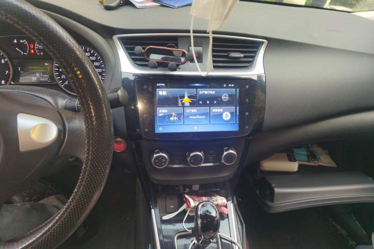 Used Nissan Sylphy 2019 1.6XV CVT Smart Connect Luxury Edition China VI Standard Audio And AC Panel