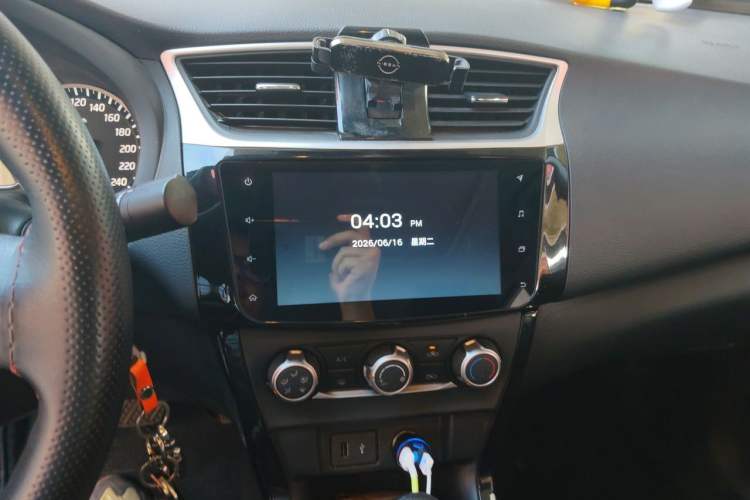 Used Nissan Sylphy 2019 Classic 1.6XL CVT Luxury Edition Audio And AC Panel