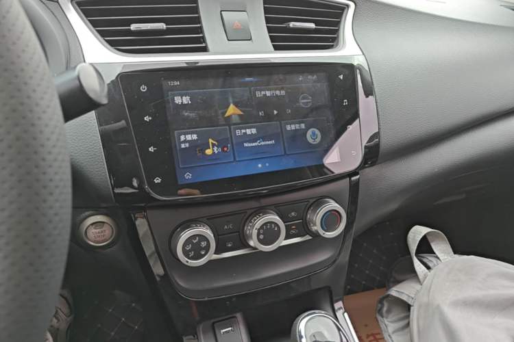 Used Nissan Sylphy 2019 1.6XV CVT Smart Connect Luxury Edition China VI Standard Audio And AC Panel