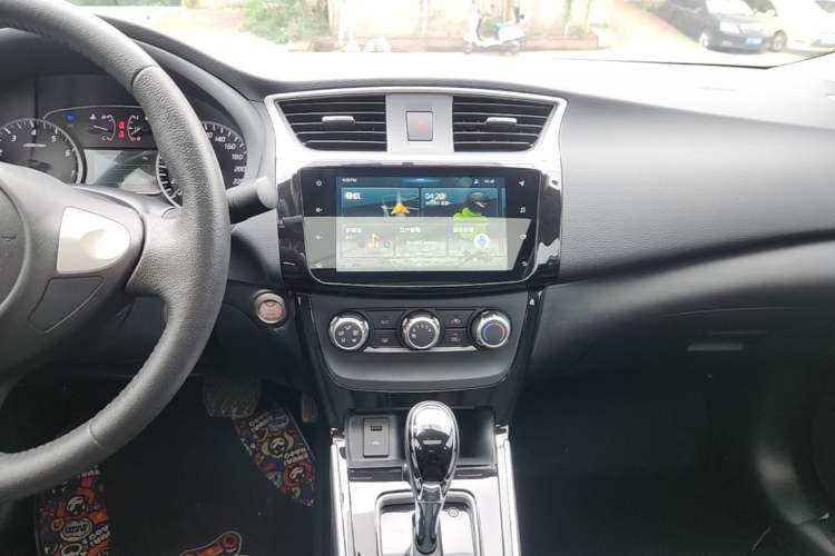 Used Nissan Sylphy 2019 1.6XV CVT Smart Connect Luxury Edition China VI Standard Audio And AC Panel