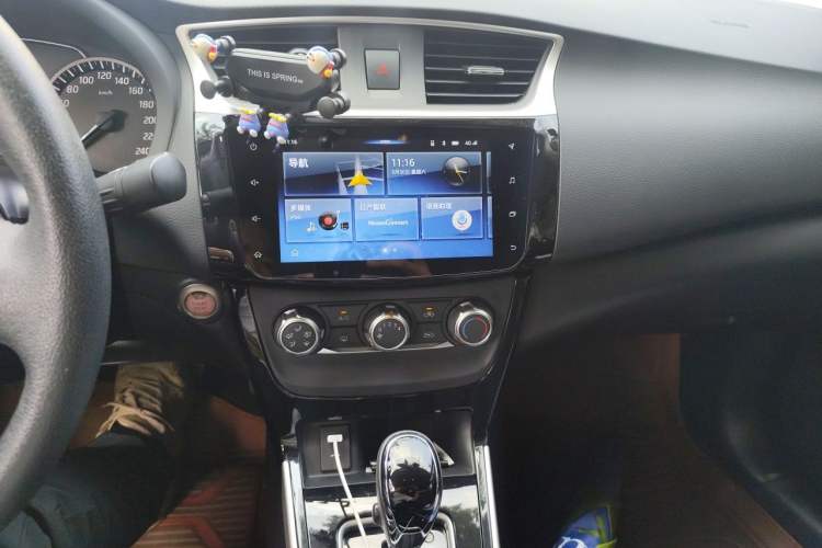 Used Nissan Sylphy 2019 1.6XV CVT Smart Connect Luxury Edition China VI Standard Audio And AC Panel