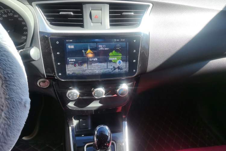 Used Nissan Sylphy 2019 1.6XV CVT Smart Connect Luxury Edition China VI Standard Audio And AC Panel