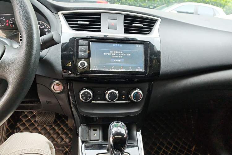Used Nissan Sylphy 2019 1.6XV CVT Smart Connect Luxury Edition China VI Standard Audio And AC Panel