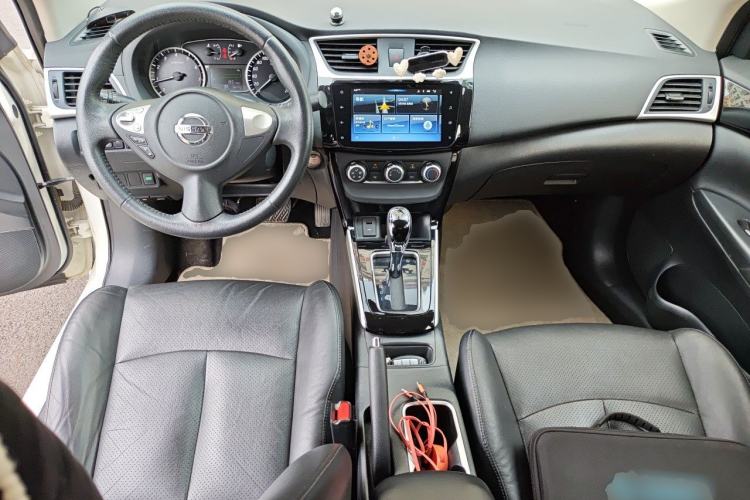 Used Nissan Sylphy 2019 1.6XV CVT Smart Connect Luxury Edition China V Standard Center Console