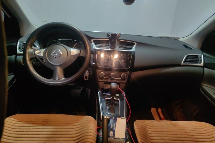Used Nissan Sylphy 2019 Classic 1.6XL CVT Luxury Edition Center Console