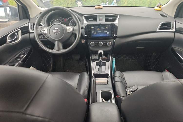 Used Nissan Sylphy 2019 Classic 1.6XL CVT Luxury Edition Center Console