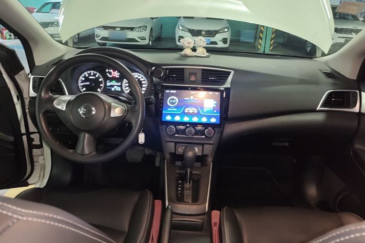 Used Nissan Sylphy 2019 Classic 1.6XE CVT Comfort Edition Center Console