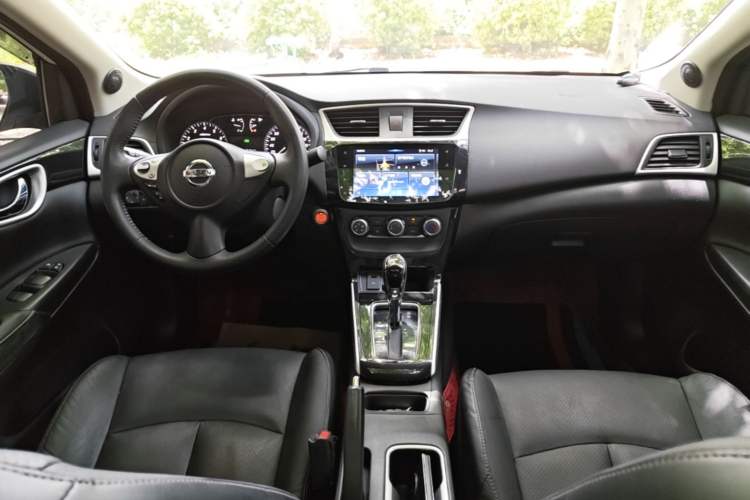 Used Nissan Sylphy 2019 1.6XV CVT Smart Connect Luxury Edition China VI Standard Center Console