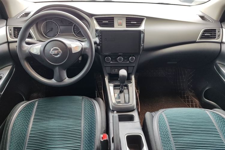 Used Nissan Sylphy 2019 Classic 1.6XE CVT Comfort Edition Center Console