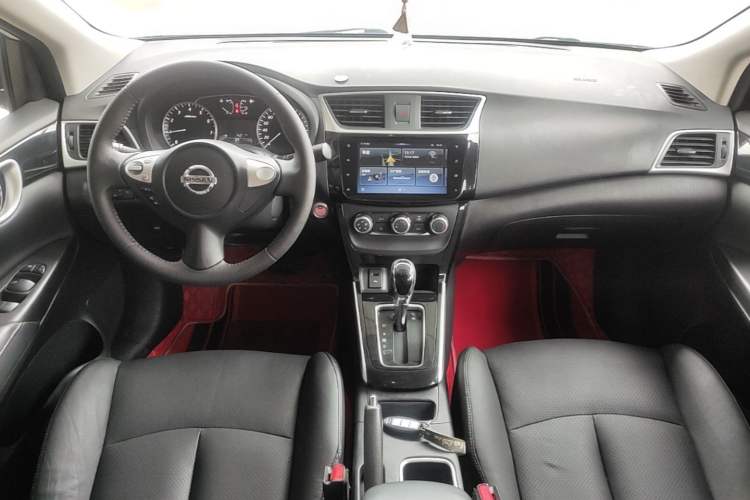 Used Nissan Sylphy 2019 1.6XV CVT Smart Connect Luxury Edition China VI Standard Center Console
