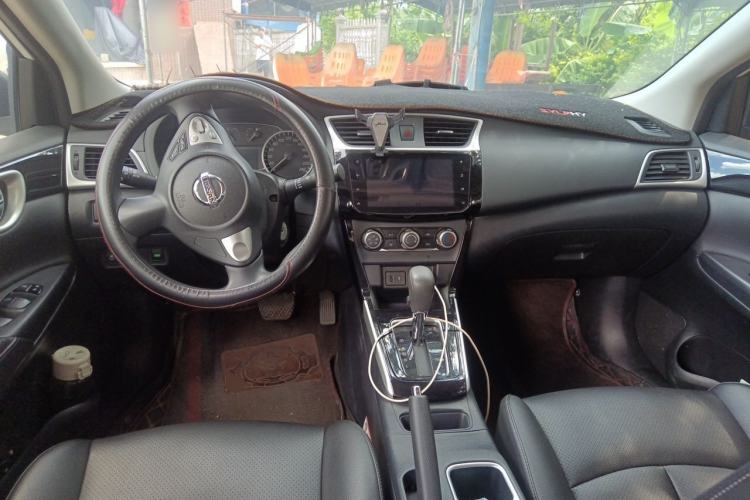 Used Nissan Sylphy 2019 Classic 1.6XL CVT Luxury Edition Center Console
