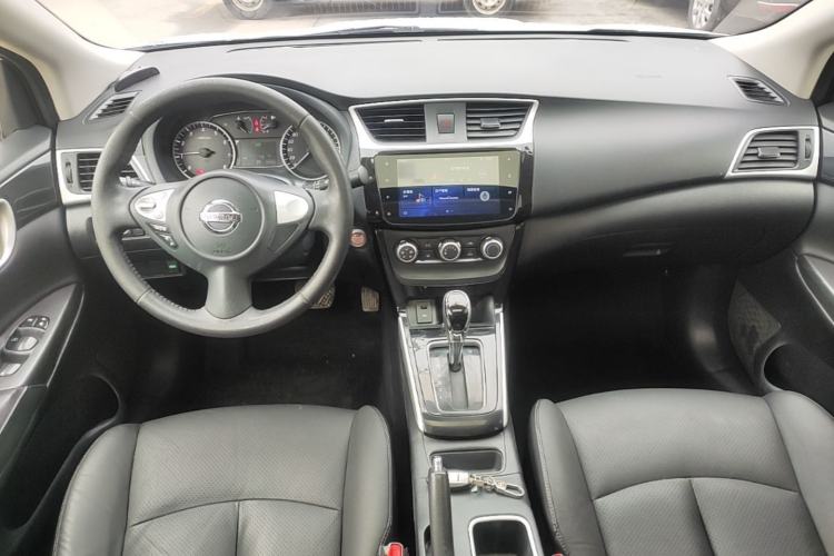 Used Nissan Sylphy 2019 1.6XV CVT Smart Connect Luxury Edition China VI Standard Center Console