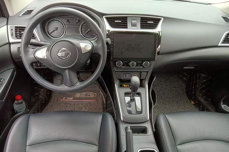 Used Nissan Sylphy 2019 Classic 1.6XE CVT Comfort Edition Center Console