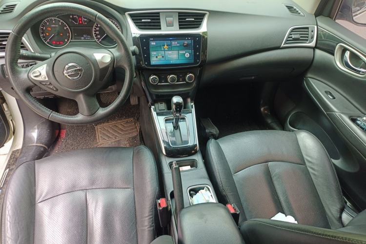 Used Nissan Sylphy 2019 1.6XV CVT Smart Connect Luxury Edition China V Standard Center Console