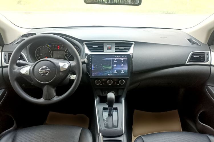 Used Nissan Sylphy 2019 Classic 1.6XE CVT Comfort Edition Center Console
