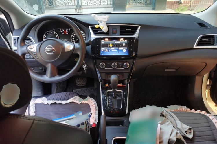 Used Nissan Sylphy 2019 Classic 1.6XL CVT Luxury Edition Center Console