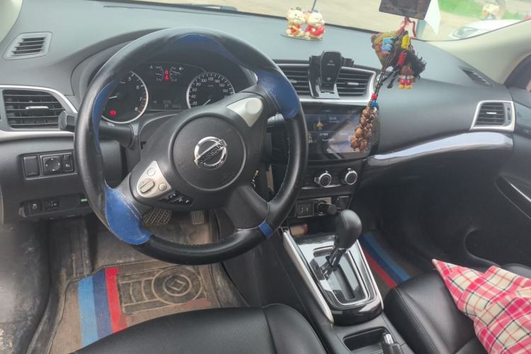 Used Nissan Sylphy 2019 Classic 1.6XL CVT Luxury Edition Center Console
